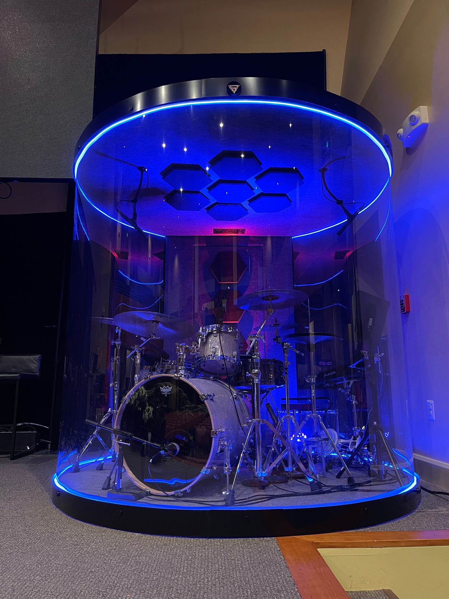 1. Hexagon 360 (Back Door)